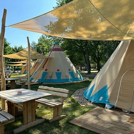 شقة Tipi Illinois Falkenburg المظهر الخارجي الصورة